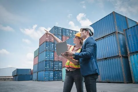 Container Shipping Logistics Engineering of Import/Export Transportation Indu Stock Photos