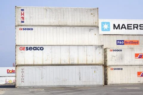 Container shipping yard Фото