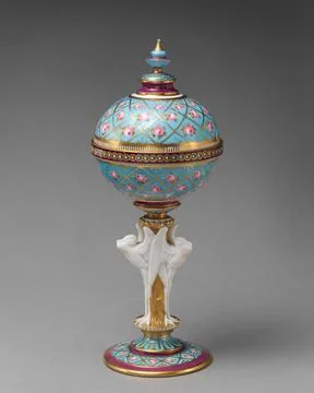 Container on stand ca. 186070 Minton(s) The history of the Derby porcelain .. Stock Photos