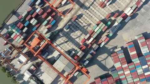 Container terminal with solar panels on factroy rooftop Video stock 166386452