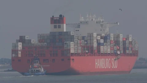 Container vessel Cap San Vincent from shipping company Hamburg Sud. Stock Footage 113642305