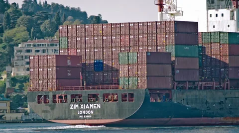 Containers on a Bulk Carrier Video stock 29507494