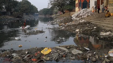 Contaminated river in a slum of Kolkata Stock Footage