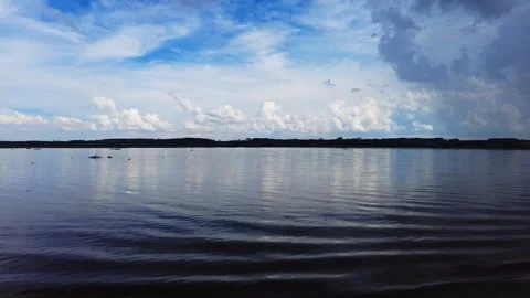 Continuous waves on the water surface of a dam Video stock 314626392