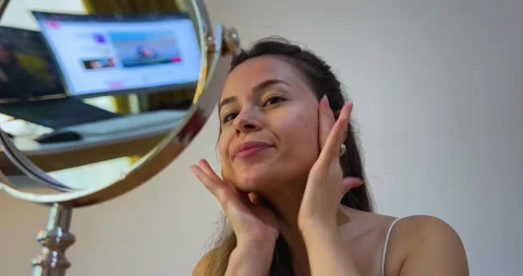 Contouring and blending in studio Видео 315539279