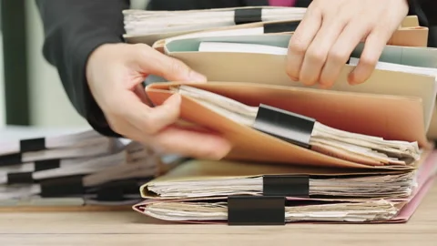 Contract a document Video stock 160018551