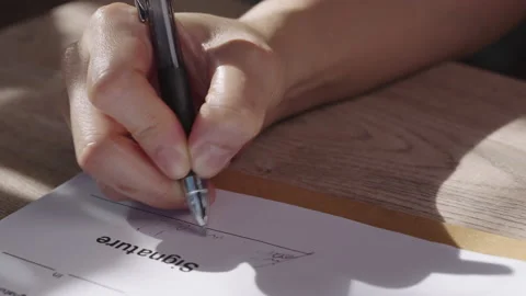 Contract document Stock-Footage 162265404