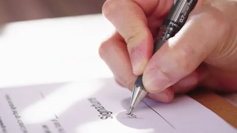 Contract document Stock-Footage 162266242