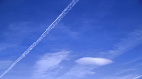 Contrail timelapse 4K Stock Footage 32716233