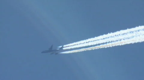 Contrails 02 Video stock 668542