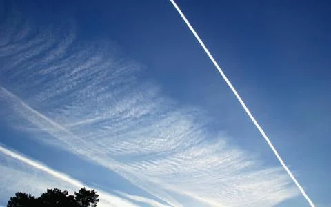 Contrails (9) Stock Photos