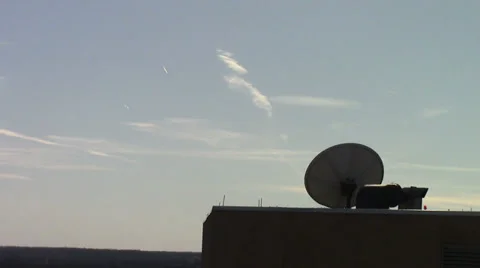 Contrails form and Disappear Video stock 38712815