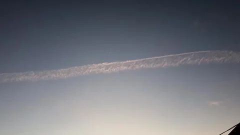 Contrails, from passing jet planes Vídeo Stock 311935531