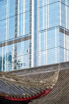 Contrast of tradition and modernity Stockfoto's