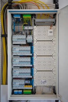 Control cabinet for the electrical system of a house Stockfoto's