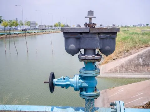 Control knobs for big water blue pipes Foto stock