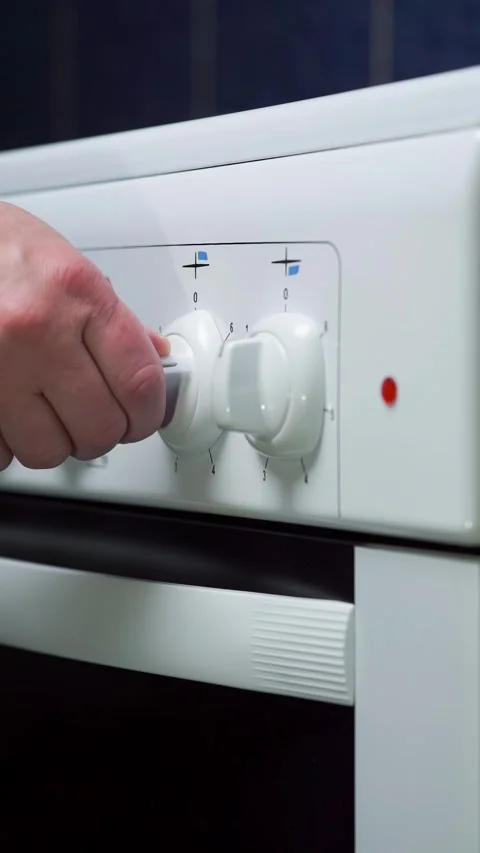 Control knobs of a gas or electric stove 動画素材 328222476