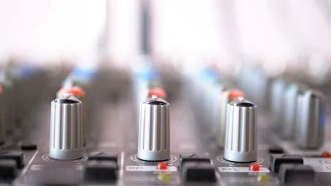 Control knobs on a sound mixing console 스톡 동영상 100856763