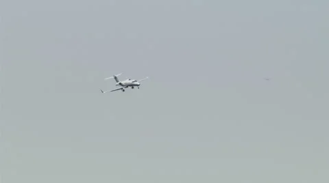 Control tower view of executive jet coming in Stock Footage 59478361