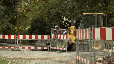 Contruction work in the city park with dredger Video stock 100269951