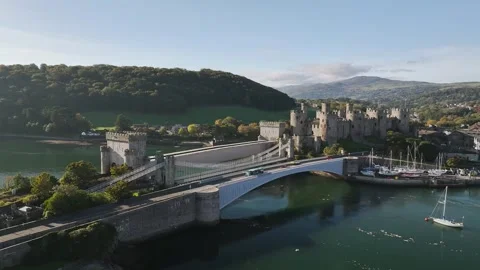 Conwy Castle over River Convy from a drone, Convy, North Wales, England Vídeo Stock 319940529