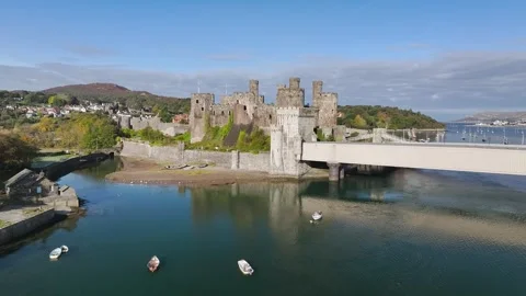 Conwy Castle over River Convy from a drone, Convy, North Wales, England Stock-Footage 319940571