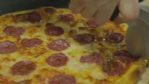 Cook cooking pizza Video stock 81429327