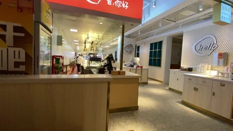 The cook is preparing the food for the opening Stock-Footage 139537498