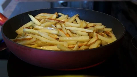 The cook salt potatoes Stock Footage 80089344