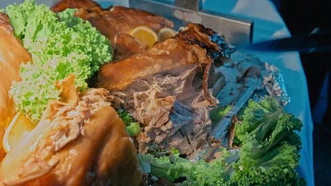 Cook slices of pig 스톡 동영상 69748212