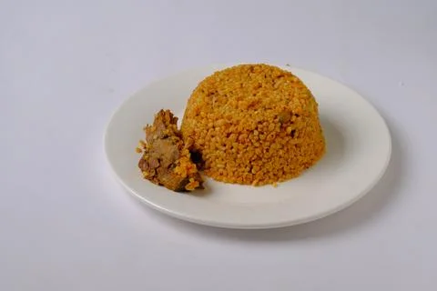 Cooked Bulgur wheat in a ceramic plate 스톡 사진