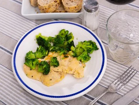Cooked chicken fillet with broccoli Stock Photos