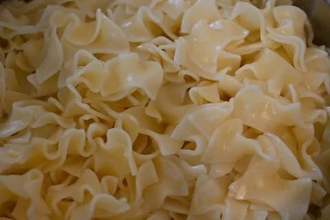 Cooked Diced Pasta Close-Up – Simple Homemade Food Concept Stockfoto's