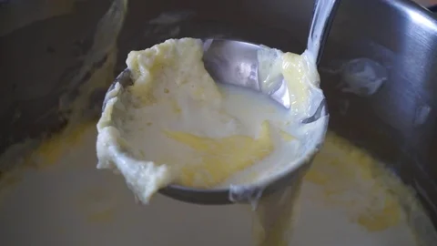 Cooked fat cow's milk and cream, Video stock 109972842
