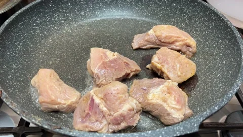 Cooked meat in a pot Video stock 232041166