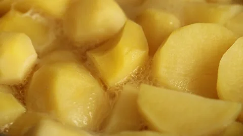 Cooked potatoes being mashed Video stock 51548122