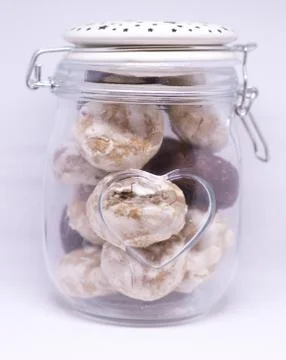 Cookie jar with a heart shape Fotos de archivo