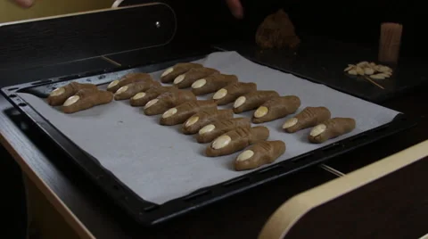 Cookie witch fingers Stock Footage 68604707
