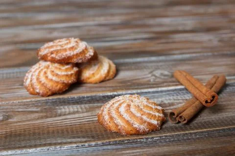 Cookies with cinnamon on a rustic background Foto stock