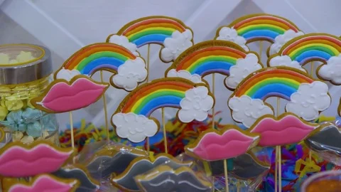 Cookies in the form of a rainbow 스톡 동영상 83399344