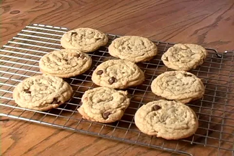 Cookies zoom in Stock Footage 348605