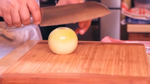 Cooking 0030-cutting onion Vídeo Stock 2356889