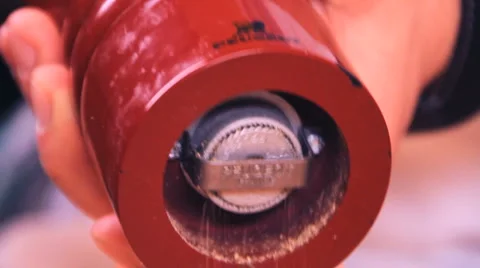 Cooking 0038-grinding pepper Vídeo Stock 2359519