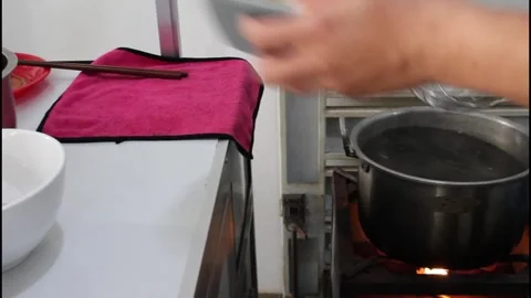 Cooking been sprouts in the pot of boiling water Stock-Footage 339329887