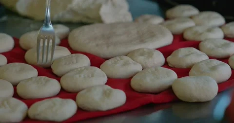 Cooking bread, homemade, close up 4k Stock-Footage 140290633