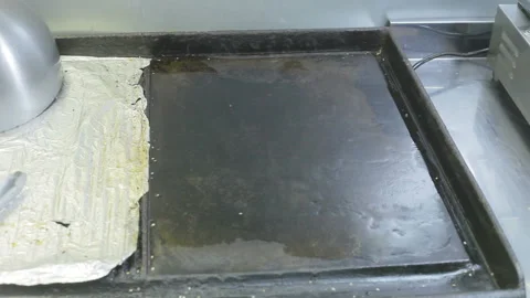 Cooking Burger chef. Video stock 93377776