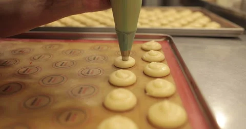 Cooking cakes using a cooking syringe Stock Footage 253851904