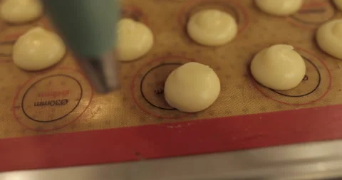Cooking cakes using a cooking syringe Stock Footage 253853148