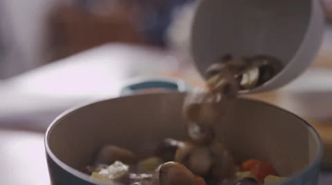 Cooking  - Casserole 库存影片 63497020