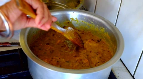 Cooking chicken biryani Stock Footage 41508539